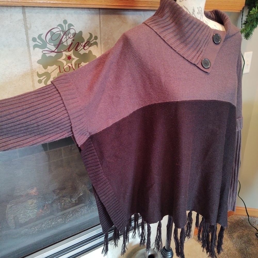 💥 3/$20 DressBarn L/XL Shawl with Arms Sweater! - Picture 10 of 14